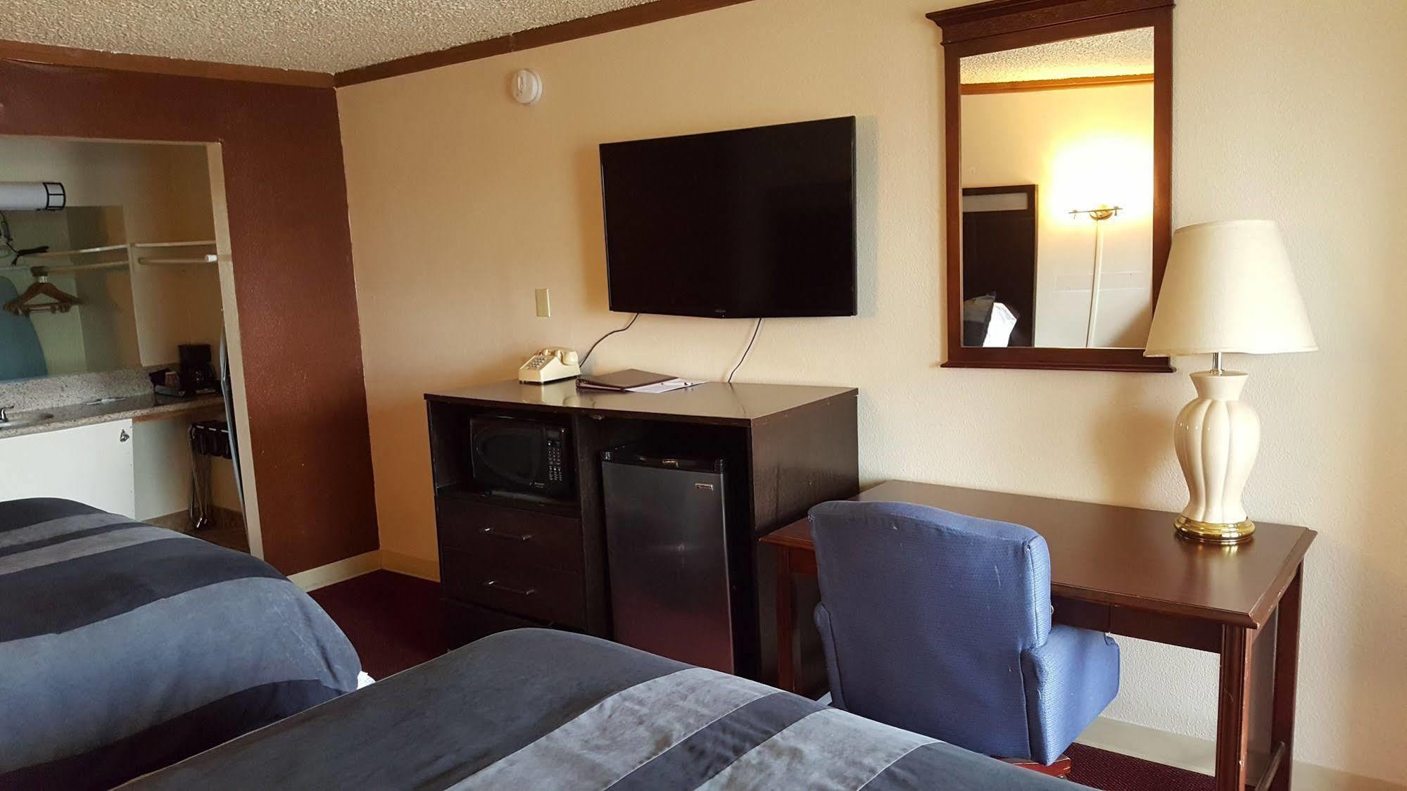 Big Chief Motel 2*